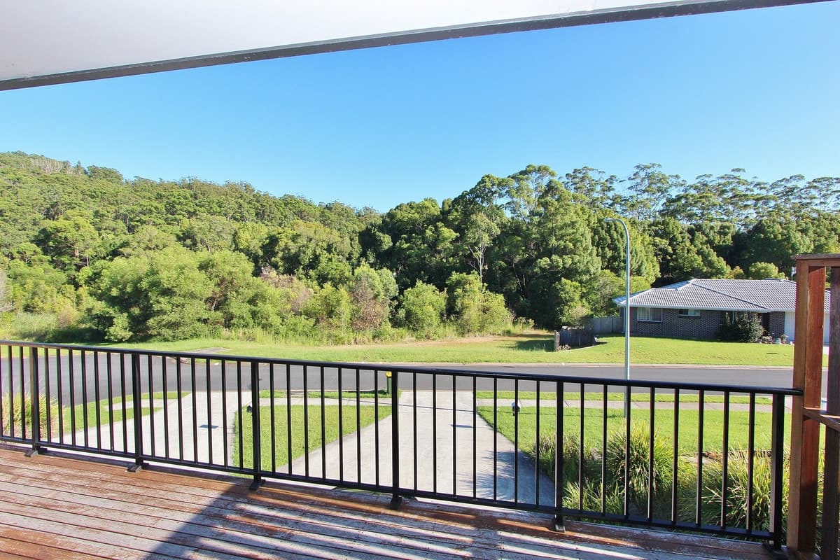 8 Charlotte Place, Kendall, Kendall - Thumbnail 4
