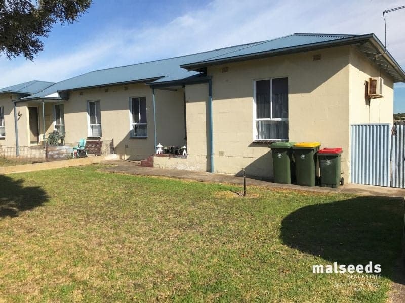 26 & 28 McCourt Street Millicent SA, Millicent - Thumbnail 3