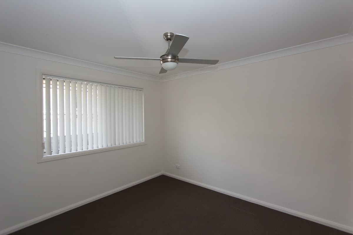 52 Cleone Drive, Kendall, Kendall - Image 1