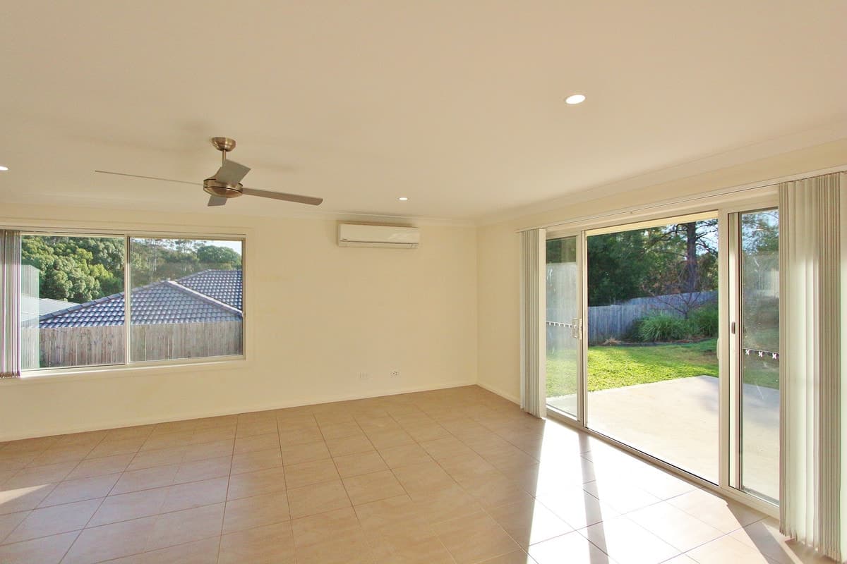 52 Cleone Drive, Kendall, Kendall - Thumbnail 4