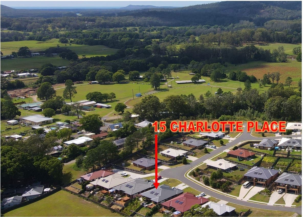 15 Charlotte Place, Kendall, Kendall - Image 1