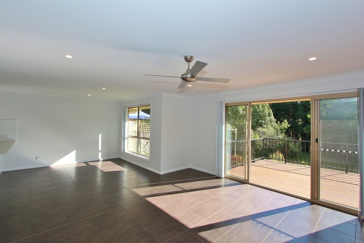 11 Charlotte Place, Kendall, Kendall - Thumbnail 4