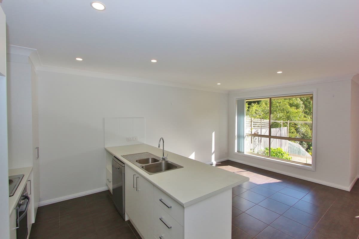 11 Charlotte Place, Kendall, Kendall - Thumbnail 5