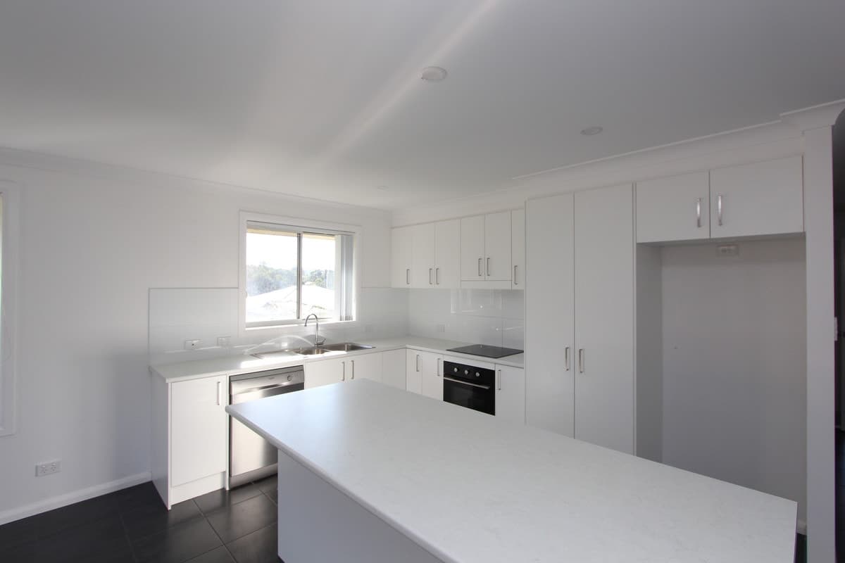 45 Cleone Drive, Kendall, Kendall - Thumbnail 8