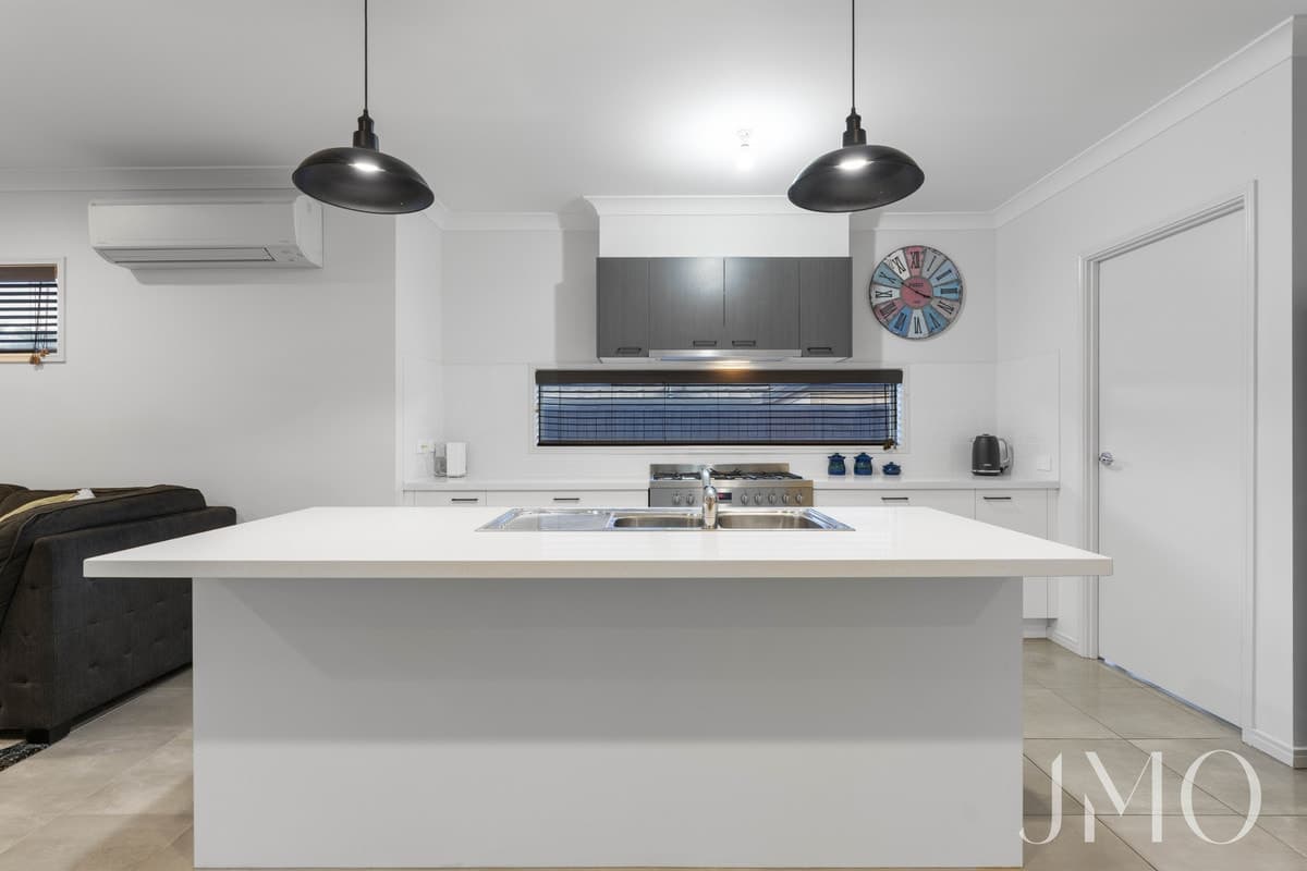 16 Hunter Street, Ormeau Hills, Ormeau Hills - Thumbnail 3