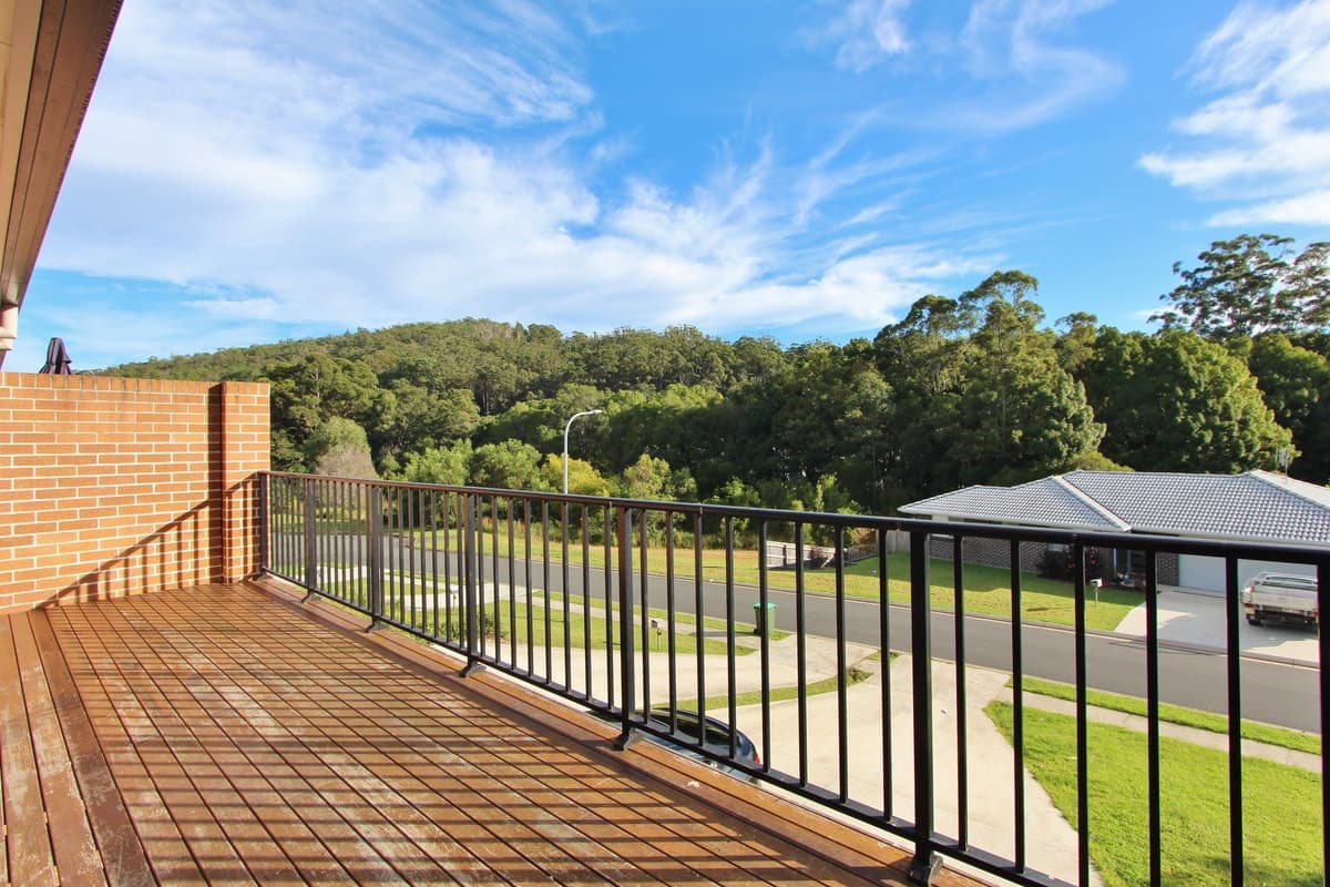 12 Charlotte Place, Kendall, Kendall - Thumbnail 3