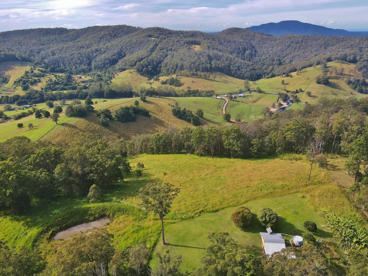 192 The Ridge Way, Black Creek, Black Creek - Thumbnail 2