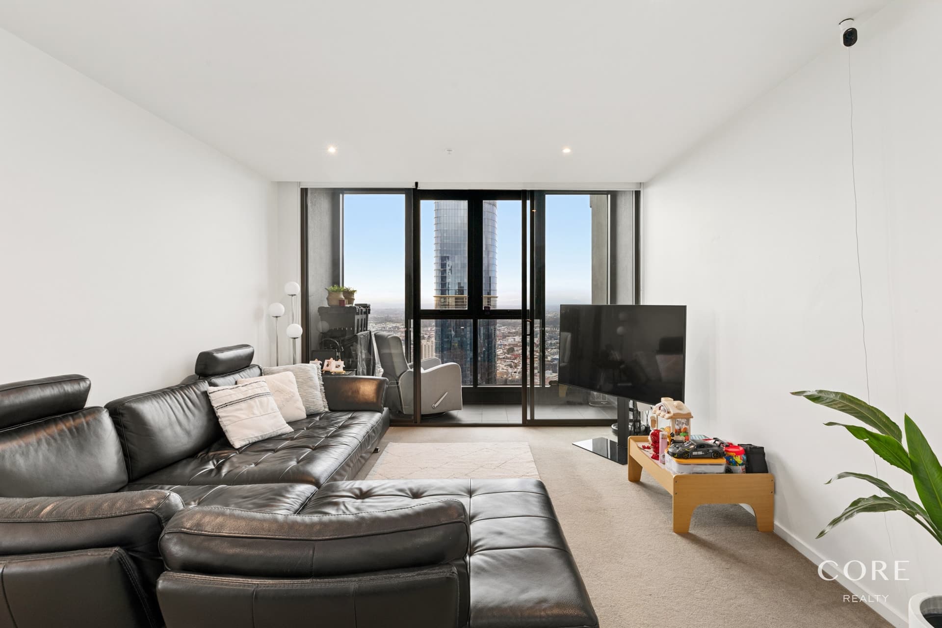 5302/318 Russell Street, Melbourne - Thumbnail 2