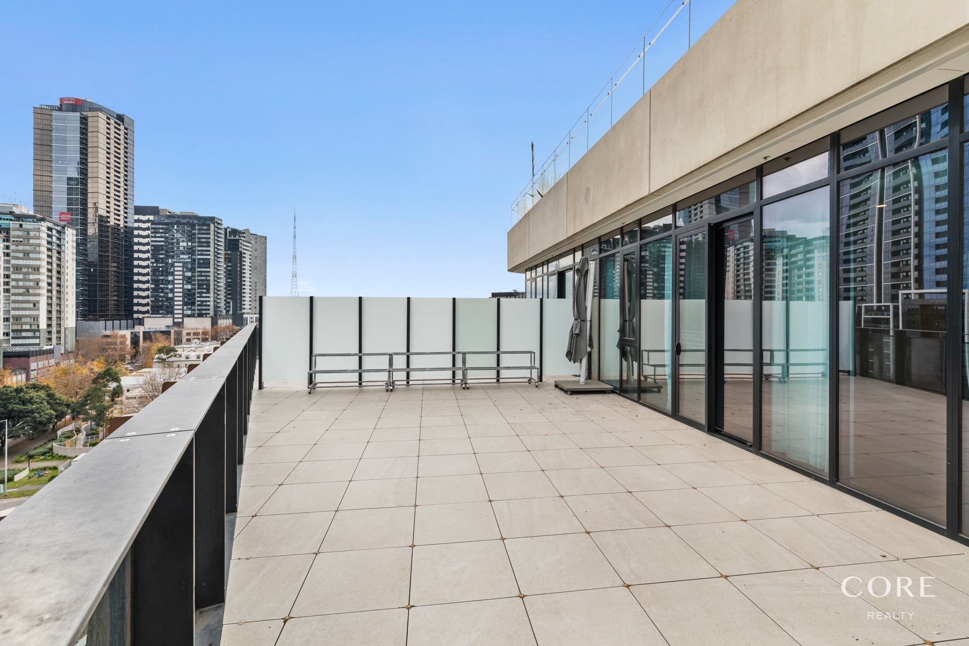 702/18 Hoff Boulevard, Southbank - Image 1