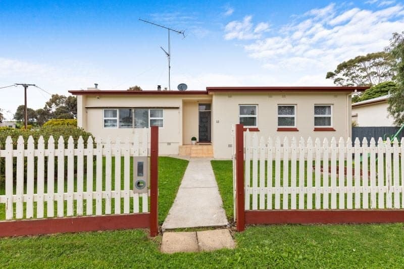 12 Pearce Crescent Mount Gambier SA, Mount Gambier - Thumbnail 3