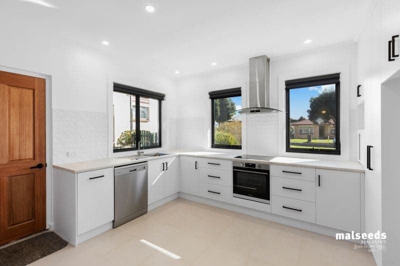 4 Blamey Street Mount Gambier SA, Mount Gambier - Thumbnail 3