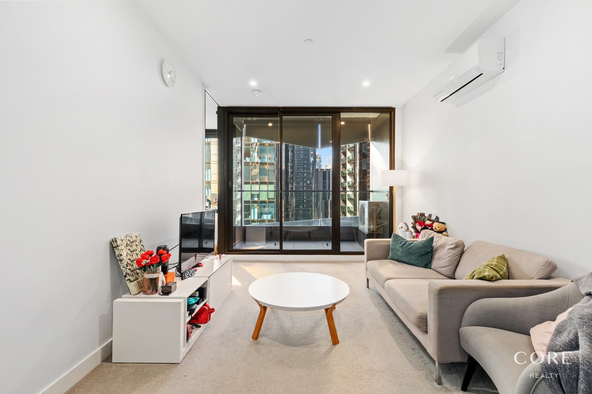 Level 22, Unit 2209/120 Abeckett Street, Melbourne - Thumbnail 2