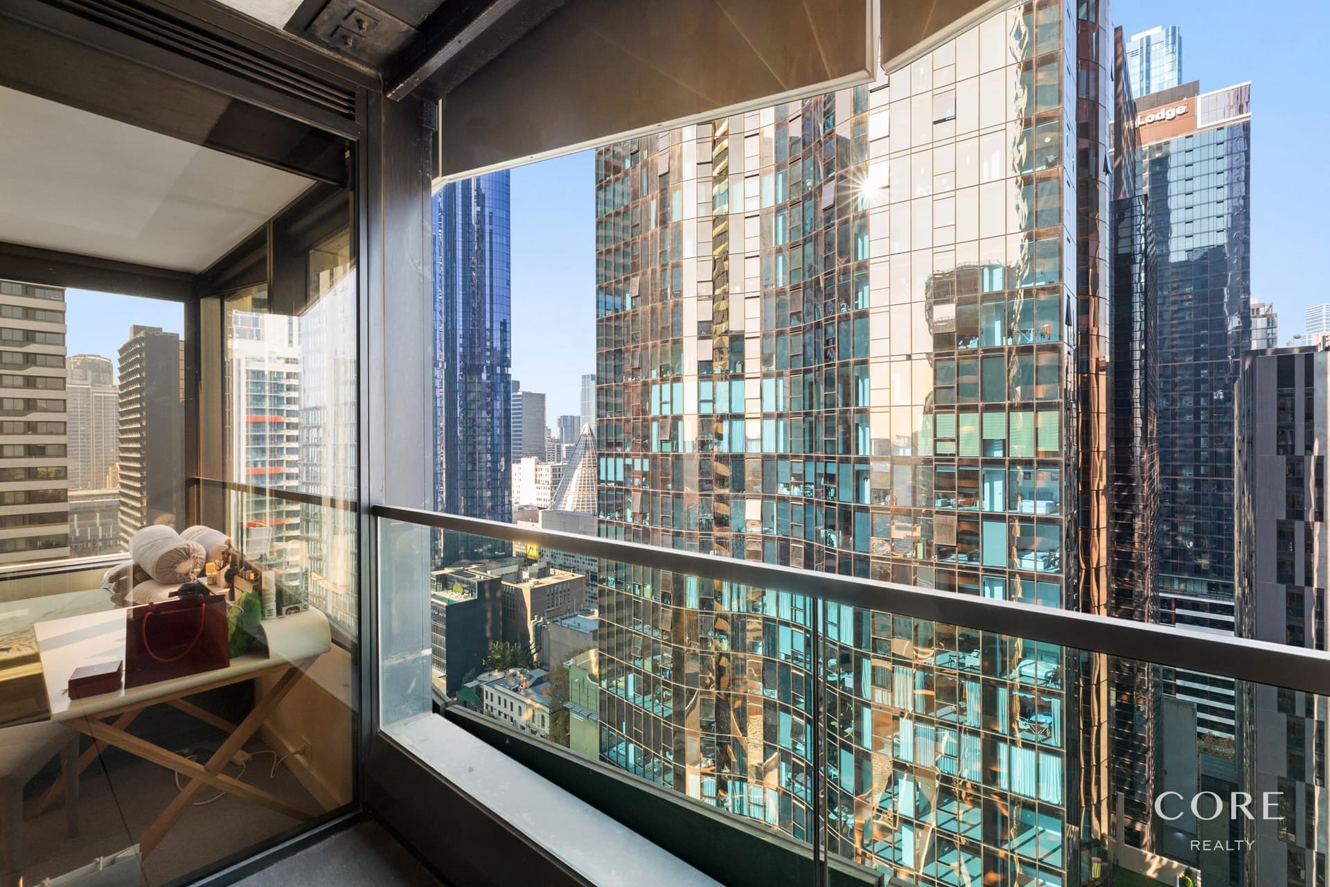 Level 22, Unit 2209/120 Abeckett Street, Melbourne - Thumbnail 8