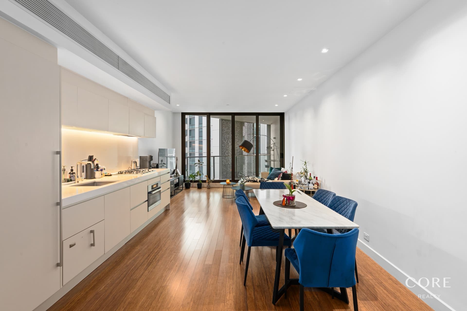 Level 23, 2307/8 Kavanagh Street, Southbank - Thumbnail 2