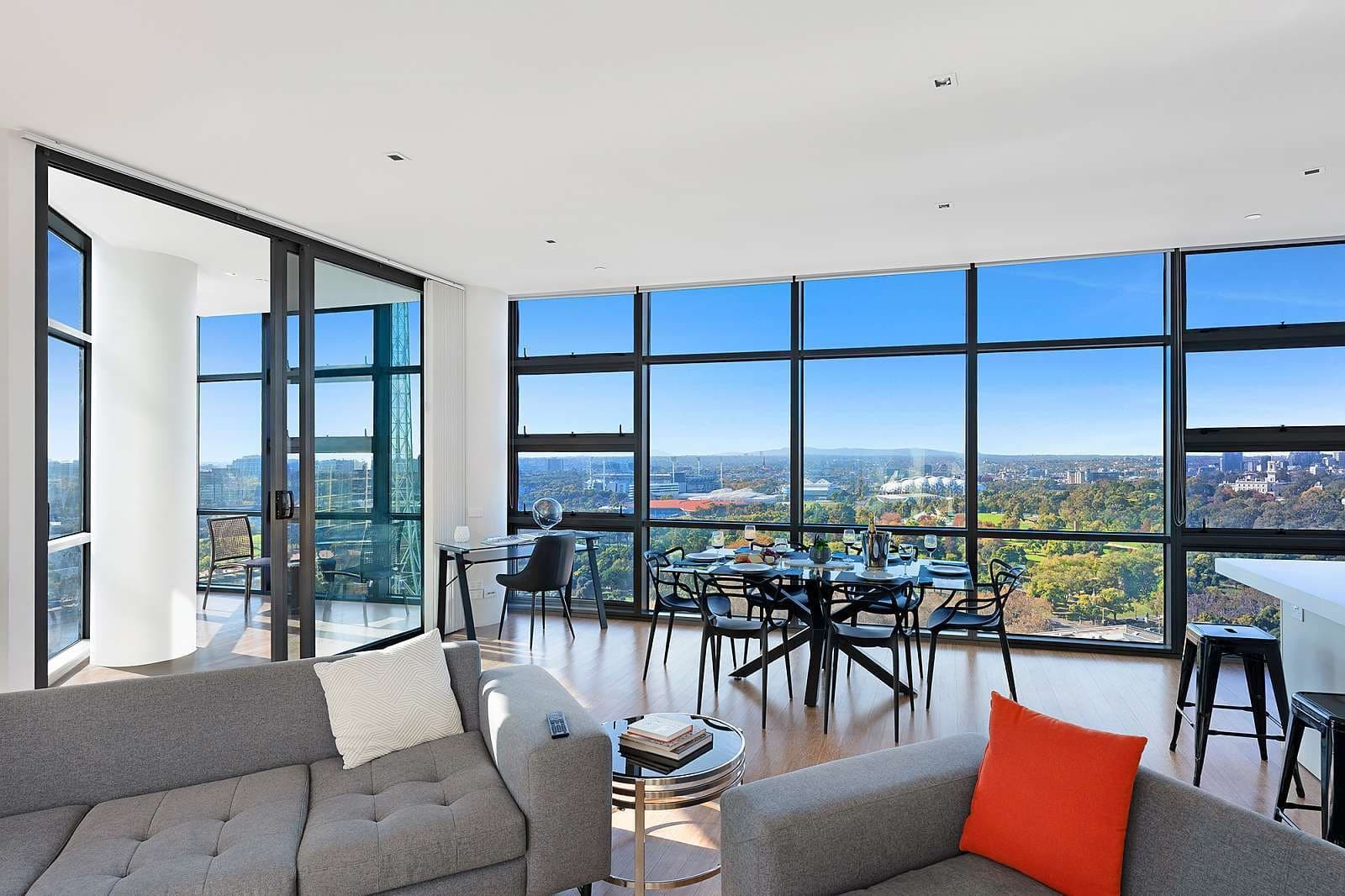 2504/8 Kavanagh Street, Southbank - Thumbnail 2