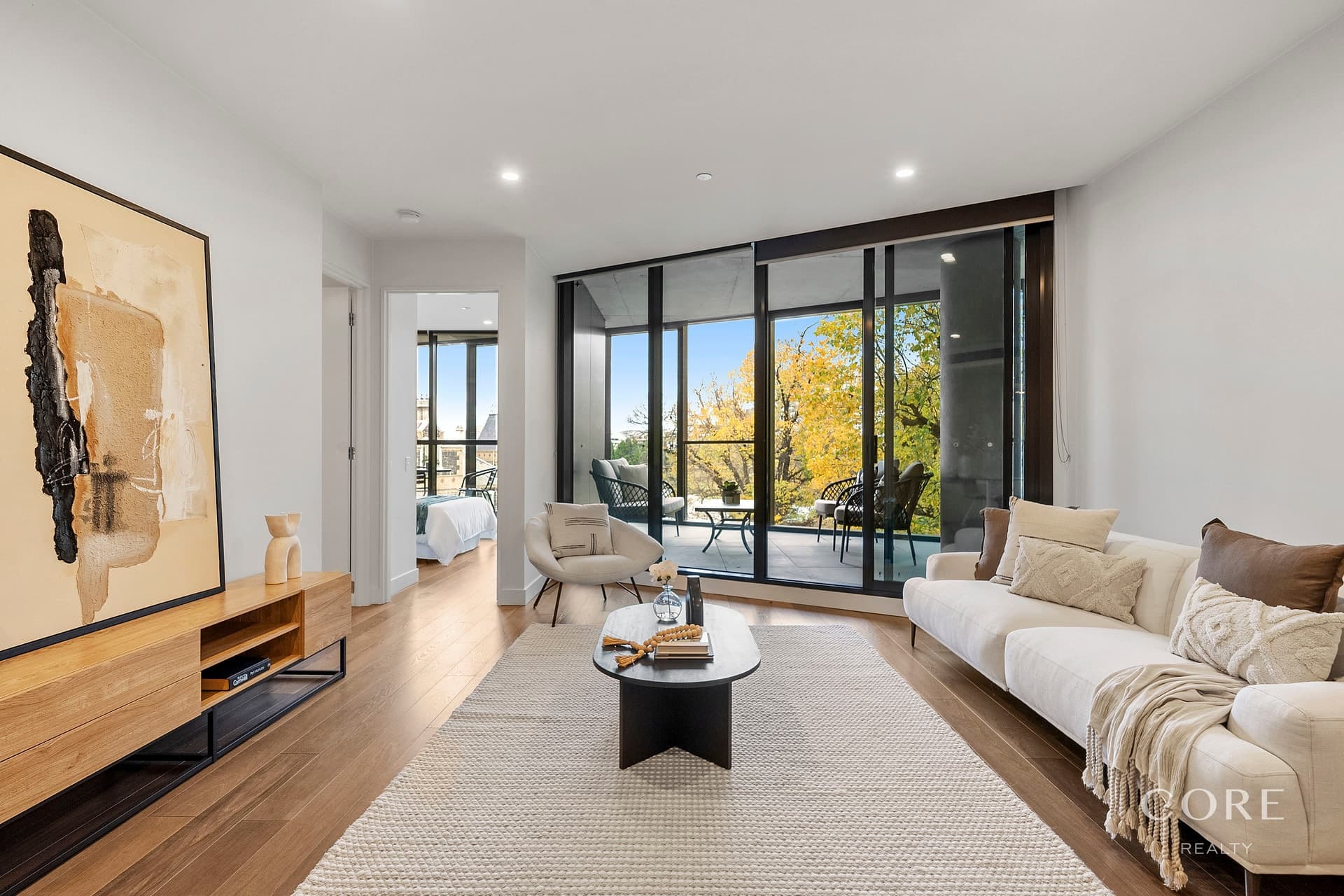 Unit 323/555 St Kilda Road, Melbourne - Thumbnail 3
