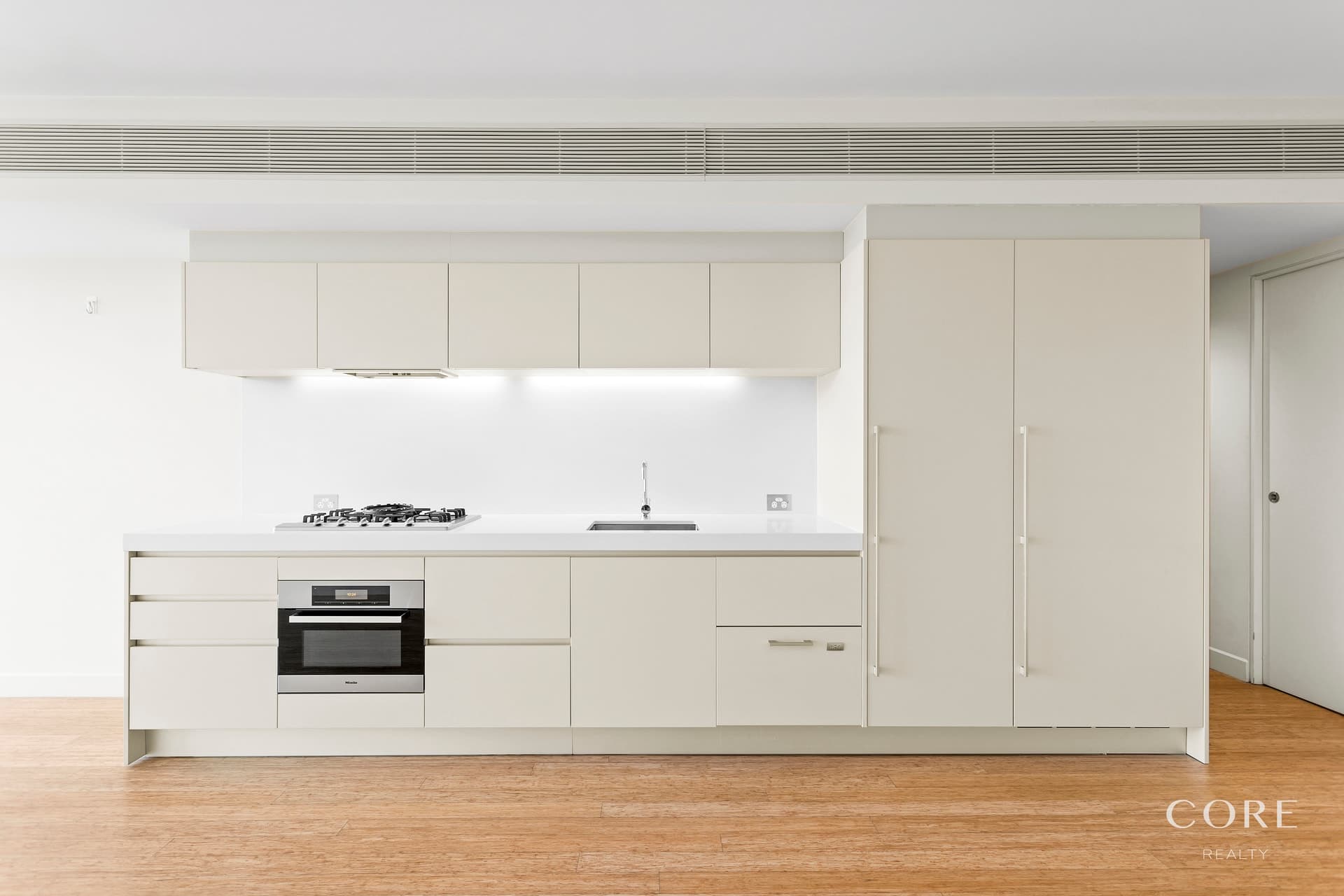 Unit 604/8 Kavanagh Street, Southbank - Thumbnail 2
