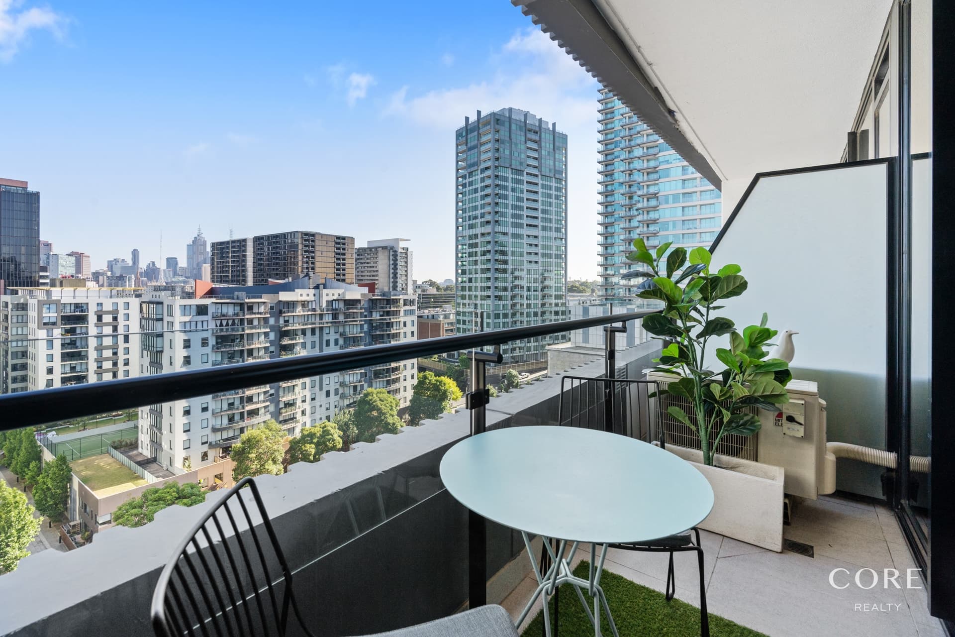 1302/52 Park Street, South Melbourne - Thumbnail 2