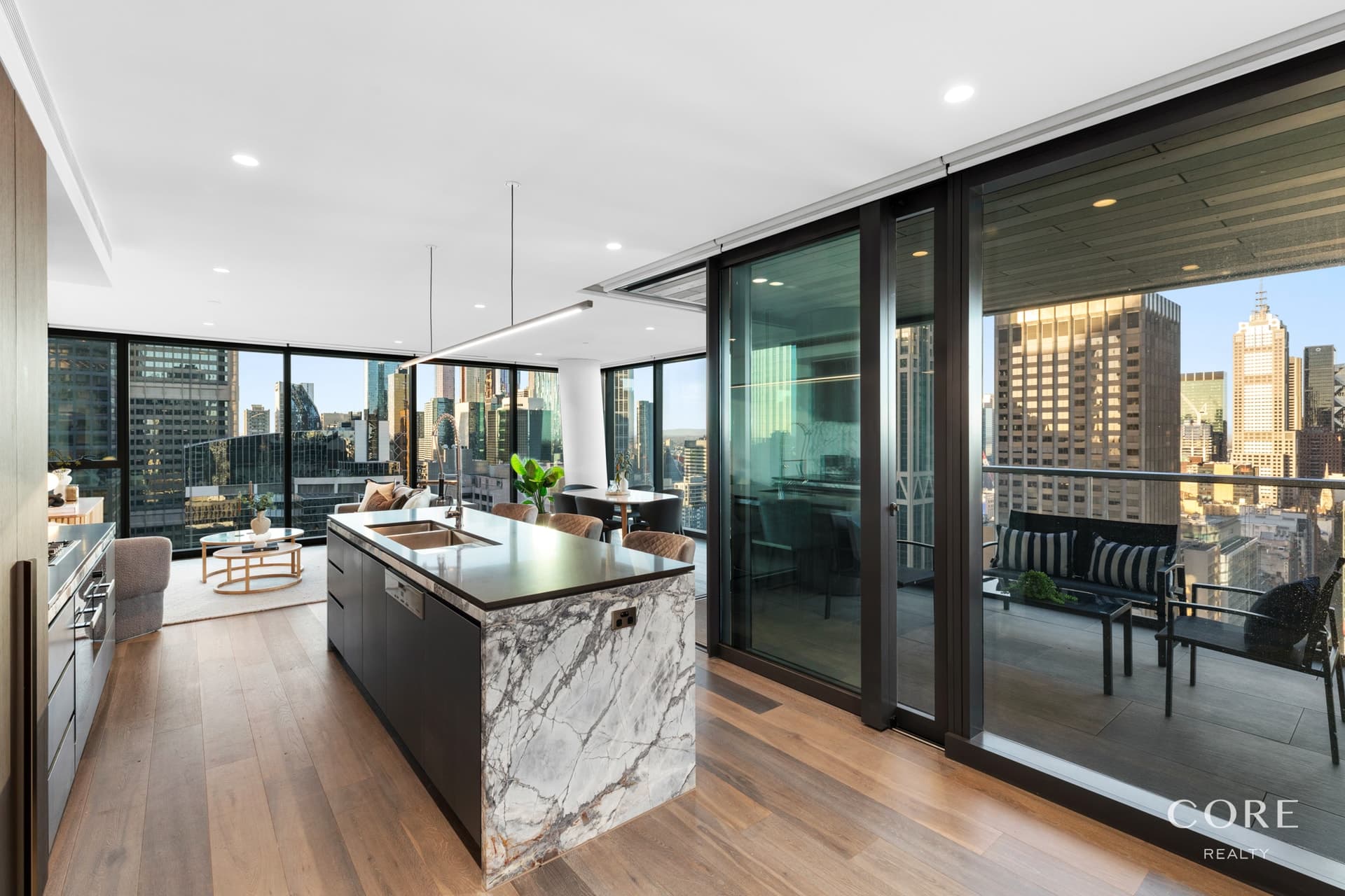 Level 29, 2902/433 Collins Street, Melbourne - Thumbnail 3
