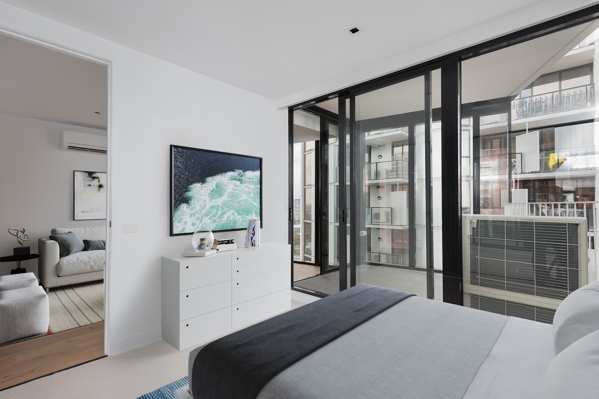 Level 17, Unit 1715/677 La Trobe Street, Docklands - Thumbnail 4