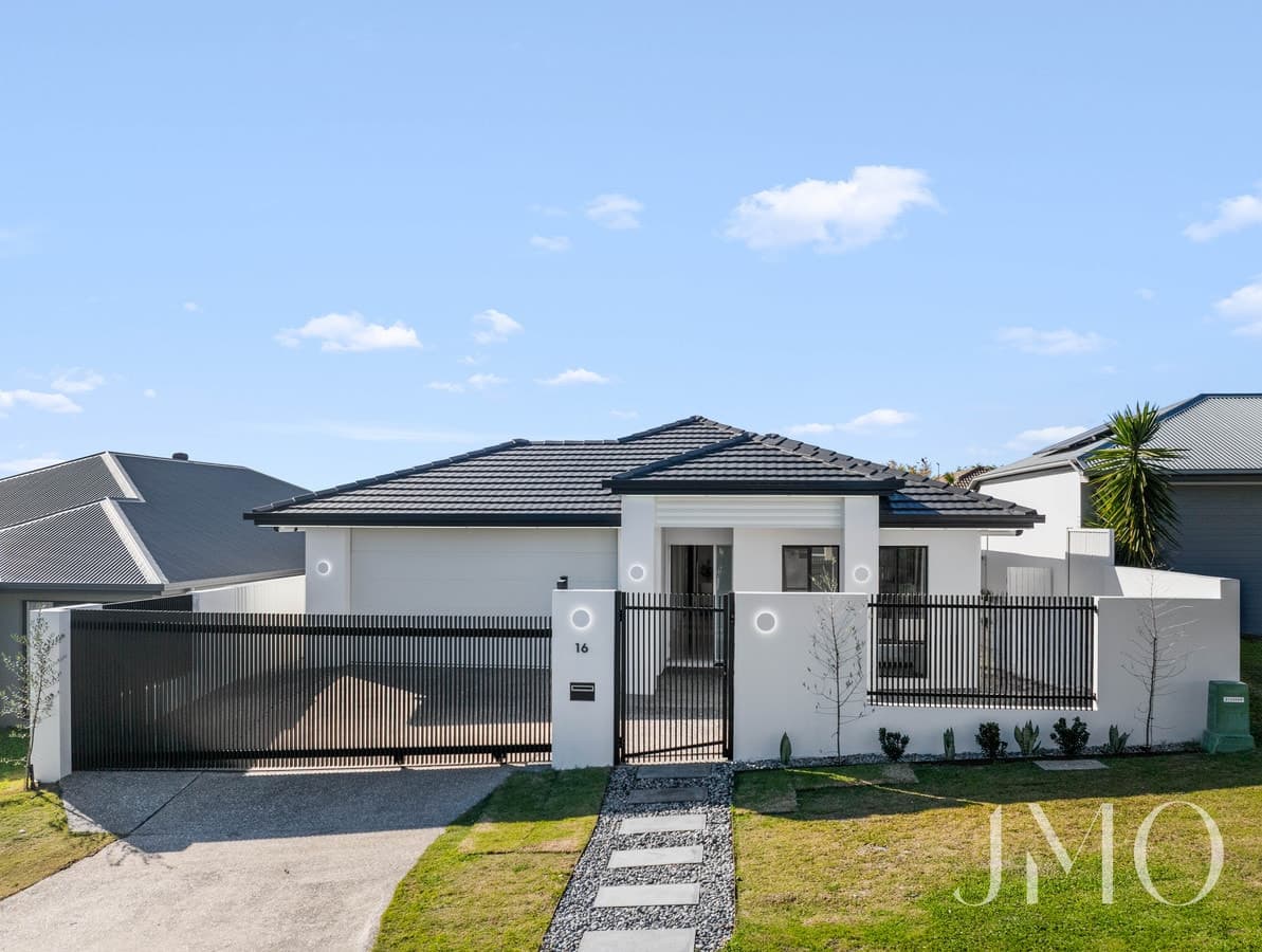 16 Arrowsmith Crescent, Ormeau Hills, Ormeau Hills - Image 1