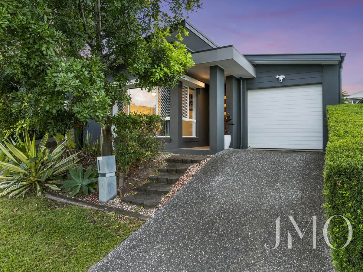 7 Gresswell Crescent, Upper Coomera, Upper Coomera - Image 1