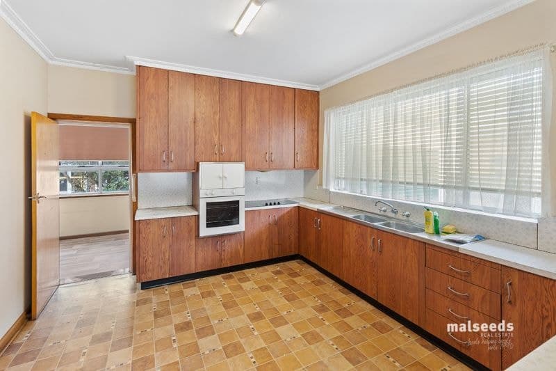 1 Sutton Avenue Mount Gambier SA, Mount Gambier - Thumbnail 5