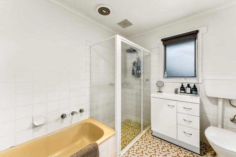 38 Derrington Street Mount Gambier SA, Mount Gambier - Image 1