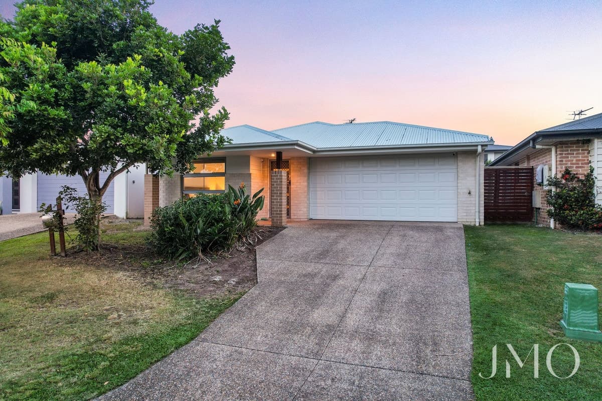 61 Brookside Circuit, Ormeau, Ormeau - Thumbnail 2