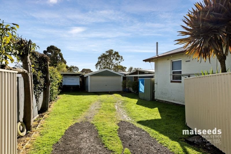 17 Orr Street Mount Gambier SA, Mount Gambier - Thumbnail 6