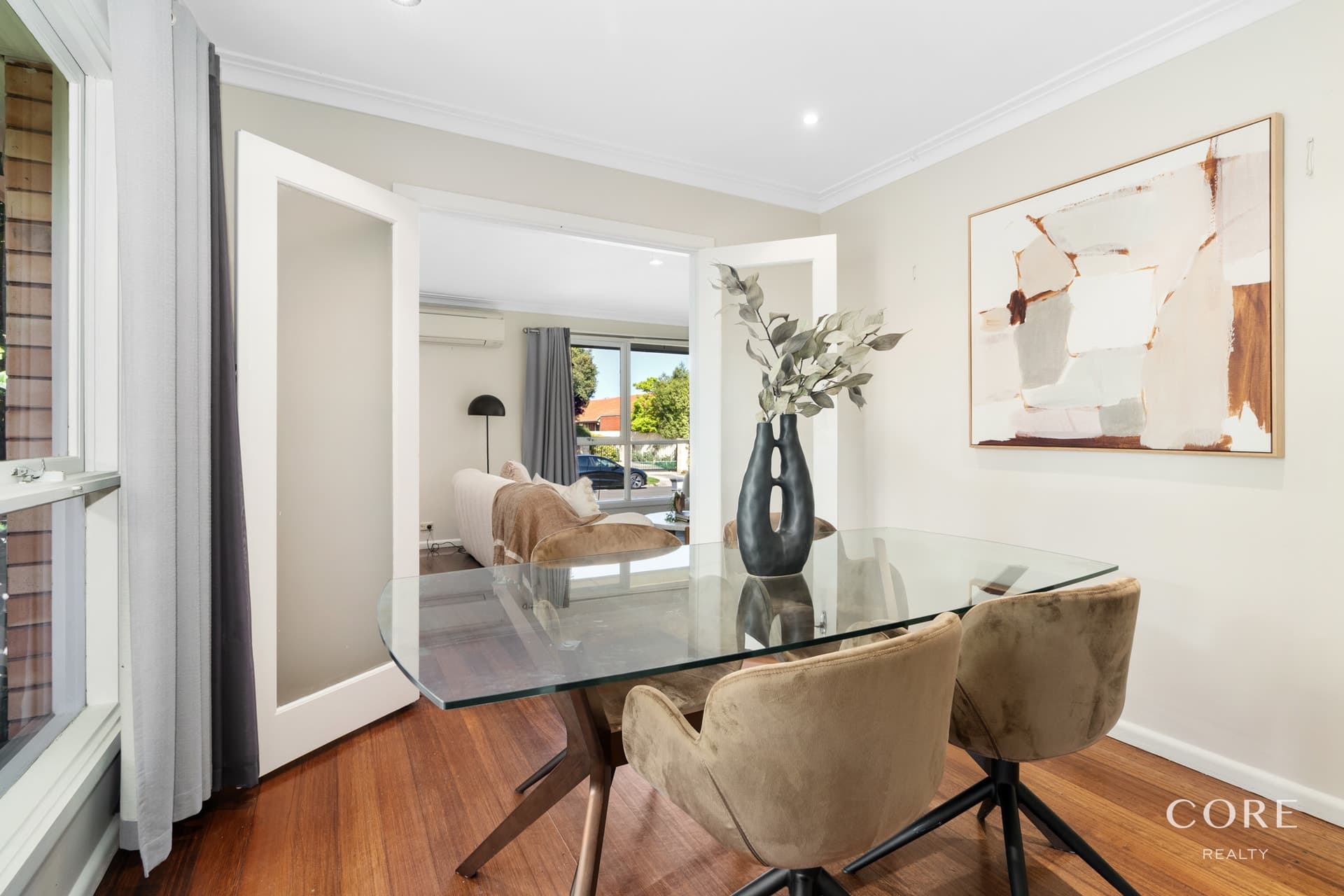 5 Crocus Crescent, Glen Waverley - Thumbnail 3