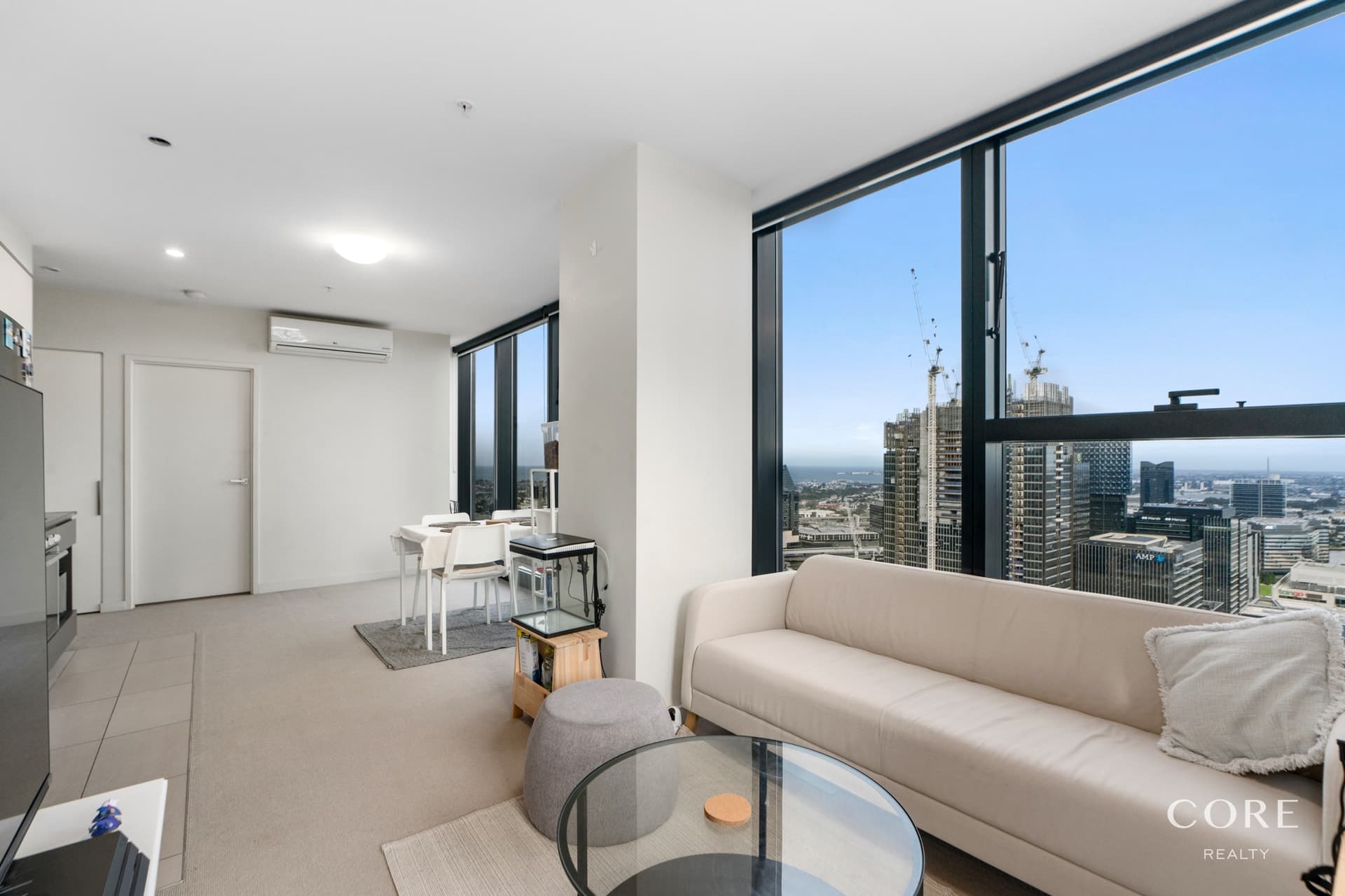Level 34, 3408/568 Collins Street, Melbourne - Thumbnail 2