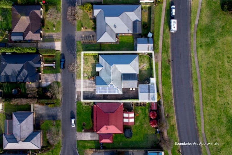 11 Coral Court Mount Gambier SA, Mount Gambier - Image 1
