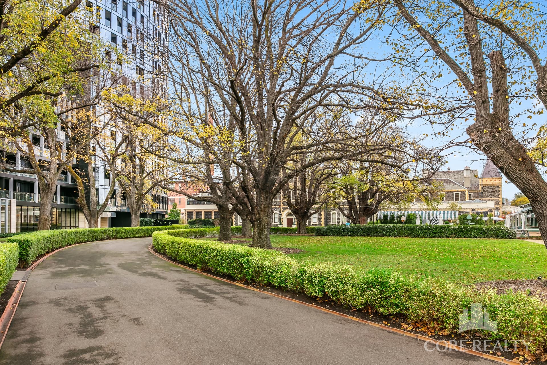 628/555 St Kilda Road, Melbourne - Image 1