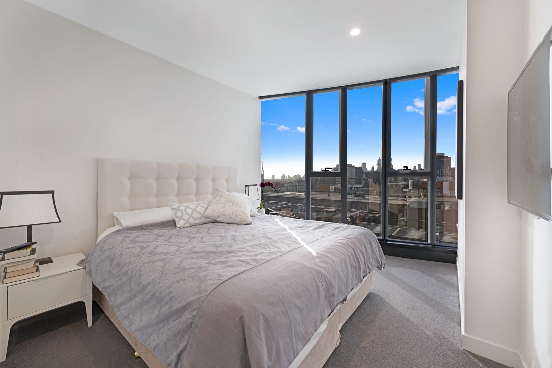 1023/555 St Kilda Road, Melbourne - Thumbnail 5