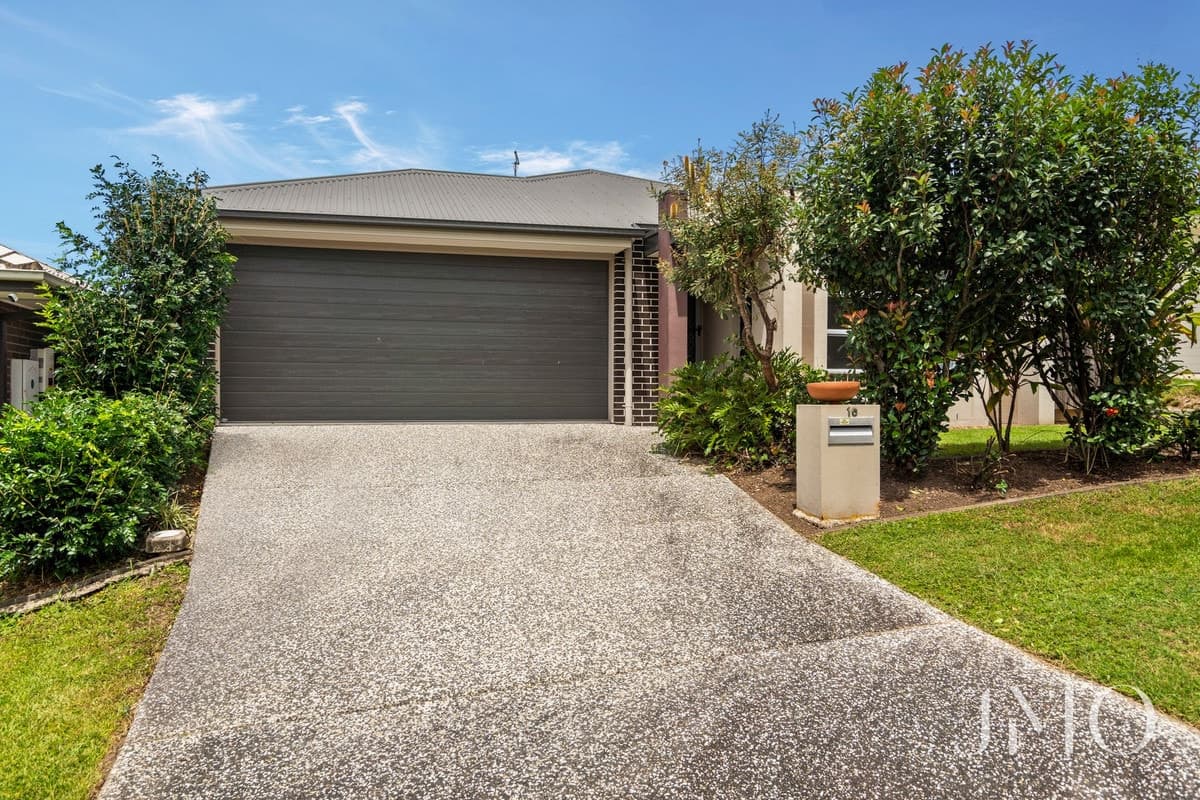 16 Preston Street, Ormeau Hills, Ormeau Hills - Image 1