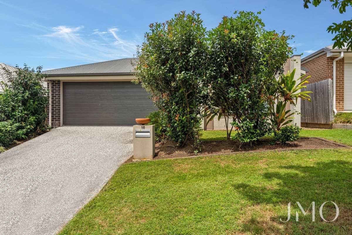 16 Preston Street, Ormeau Hills, Ormeau Hills - Thumbnail 2
