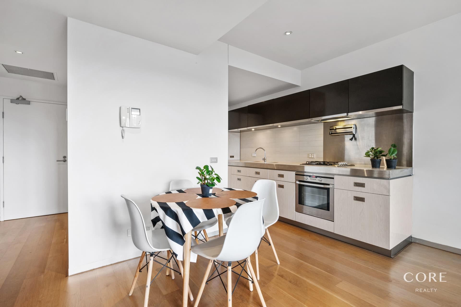 224/539 St Kilda Road, Melbourne - Thumbnail 3