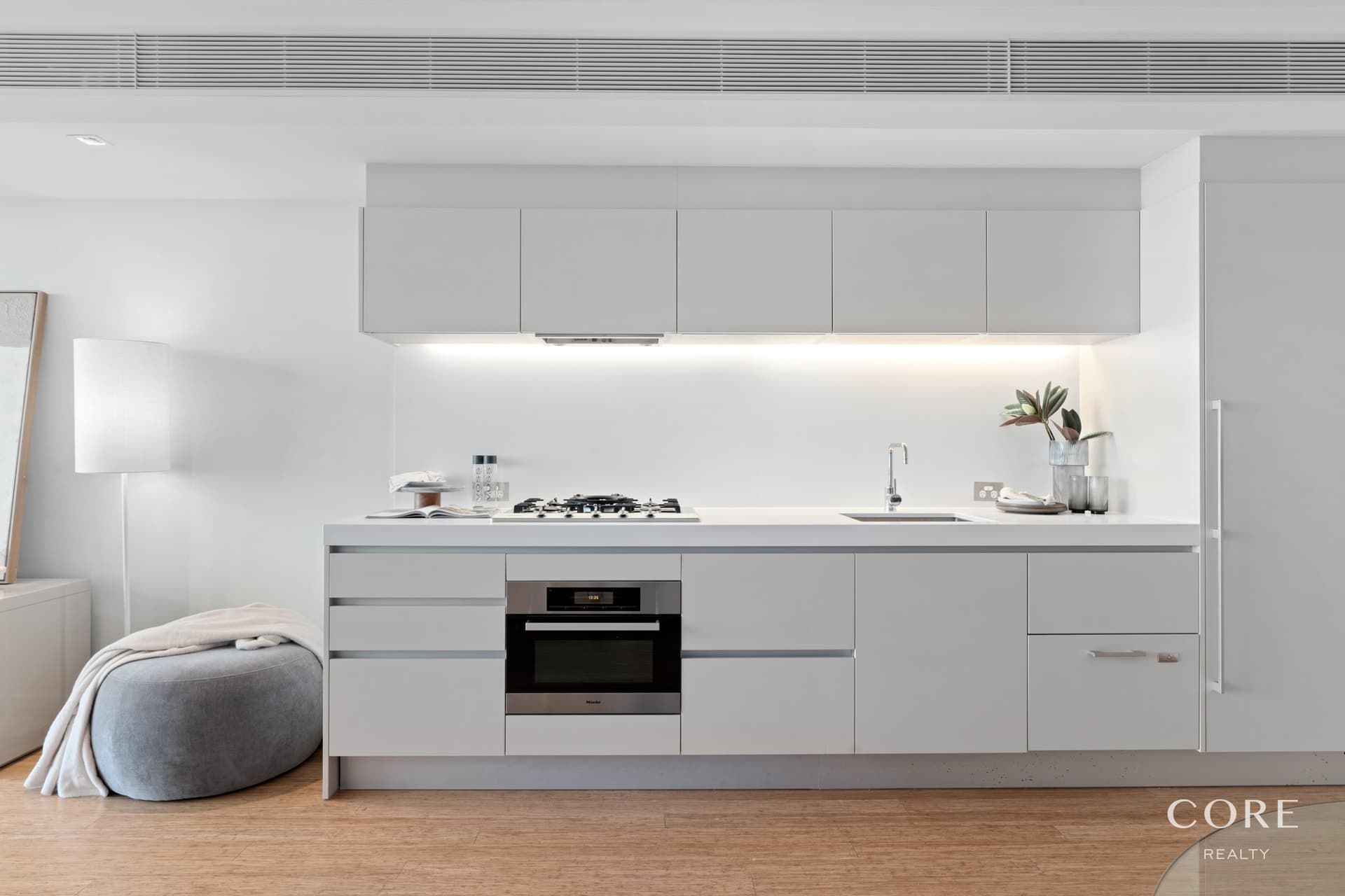 Level 19, 1902/8 Kavanagh Street, Southbank - Thumbnail 4