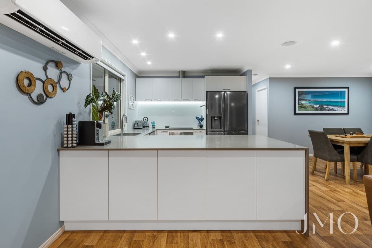 8 Avalon Court, Ormeau, Ormeau - Thumbnail 2