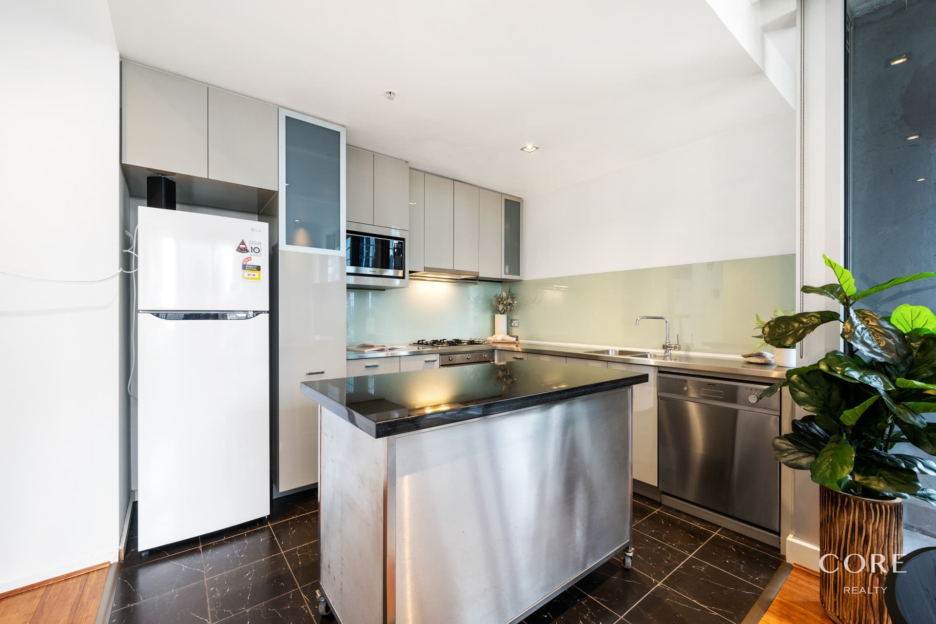 Level 12, 1211/68 La Trobe Street, Melbourne - Thumbnail 2