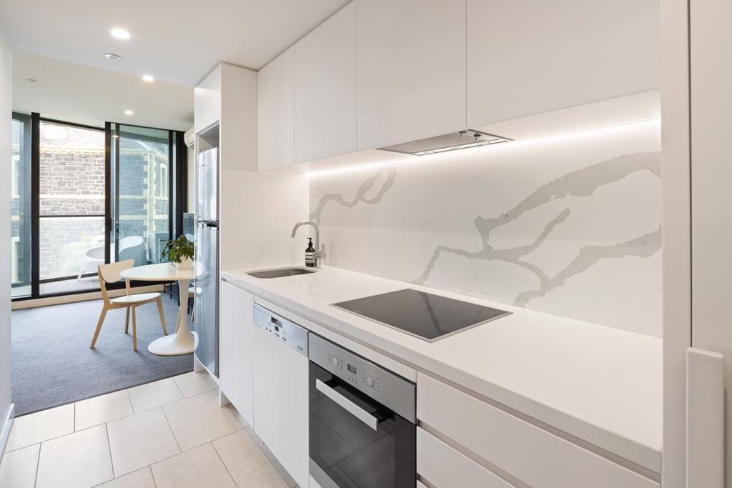 119/555 St Kilda Road, Melbourne - Thumbnail 2