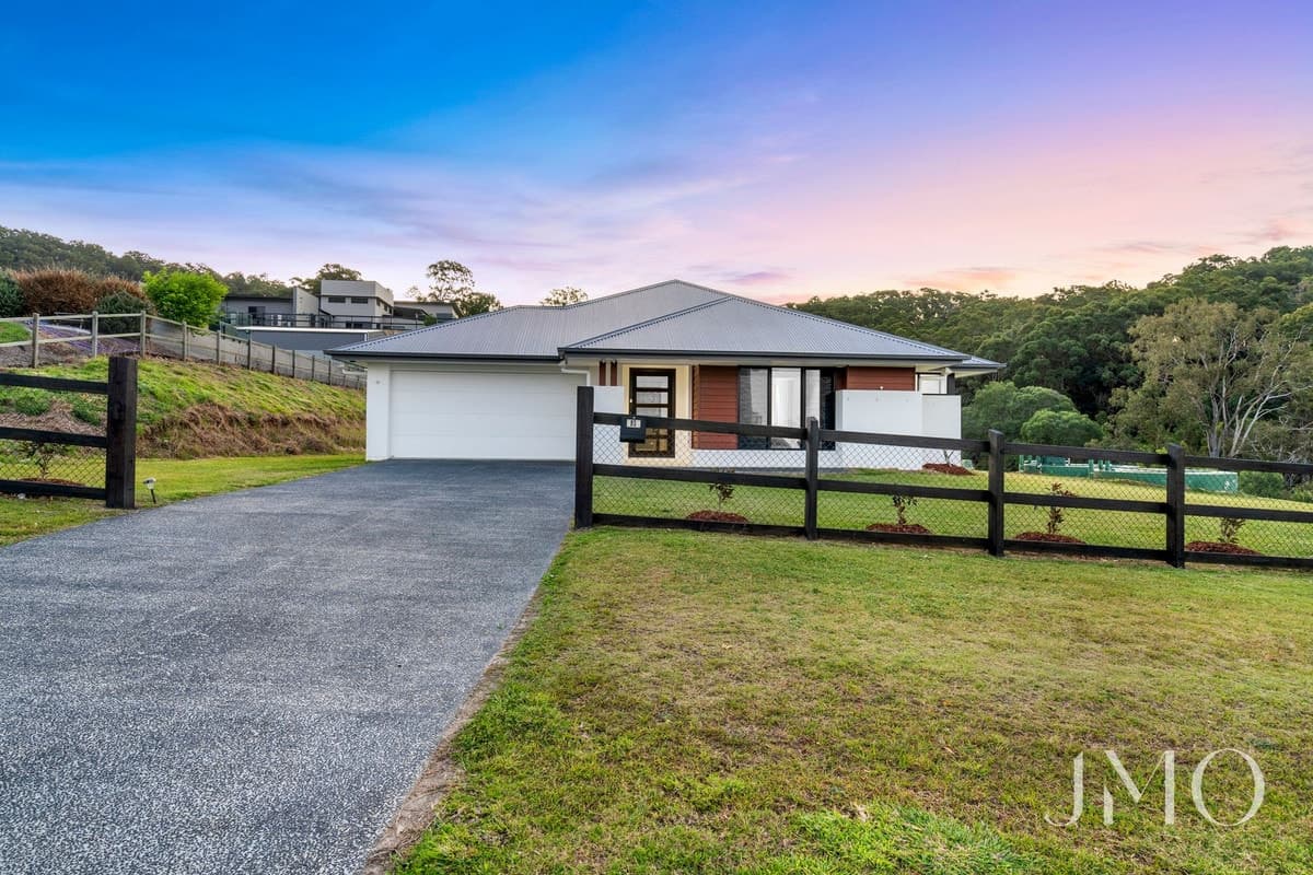 93 Montego Hills Drive, Kingsholme, Kingsholme - Image 1