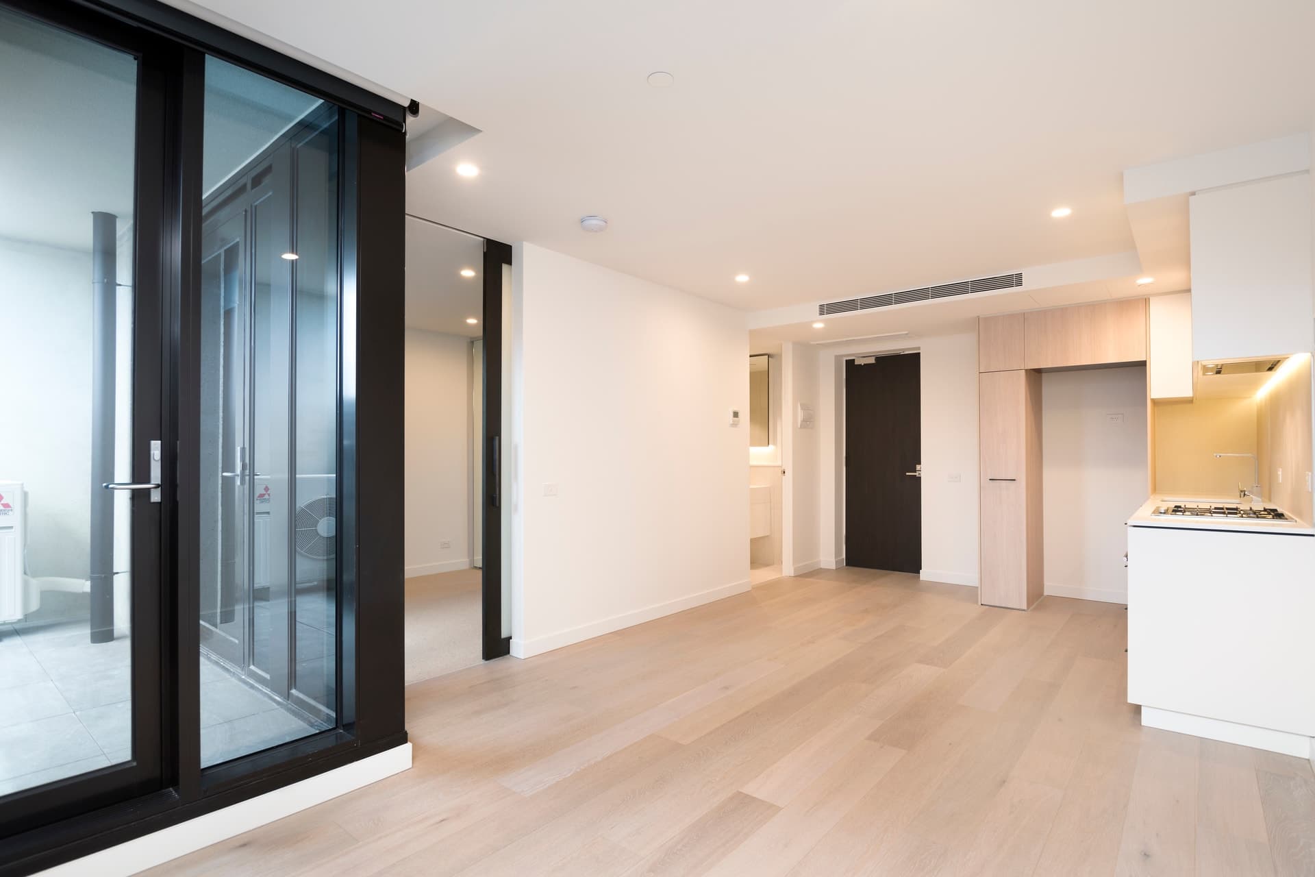 1604/10 Claremont Street, South Yarra - Image 1