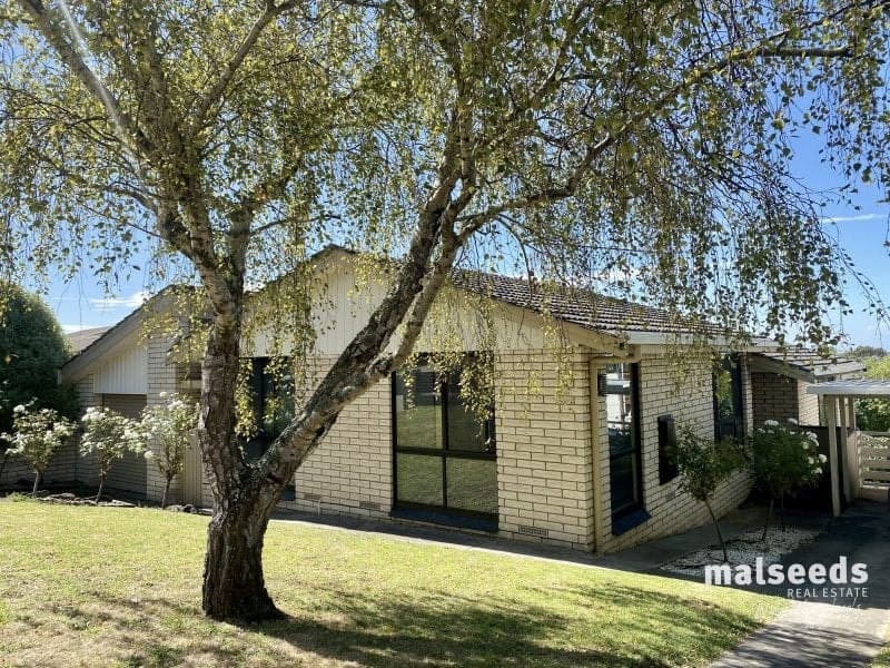 12 Kalimna Crescent Mount Gambier SA, Mount Gambier - Thumbnail 3