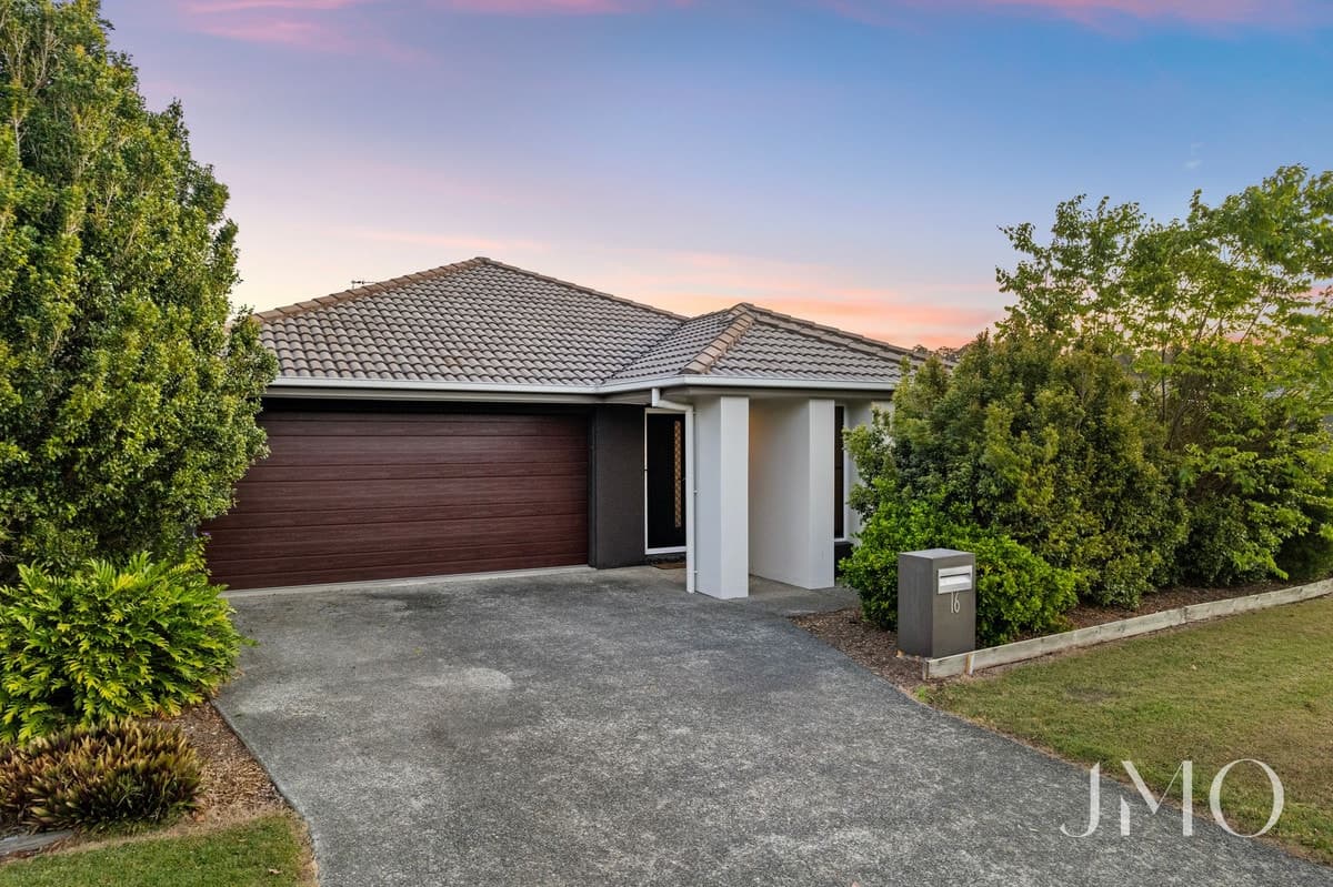 16 Ludlow Crescent, Ormeau Hills, Ormeau Hills - Image 1