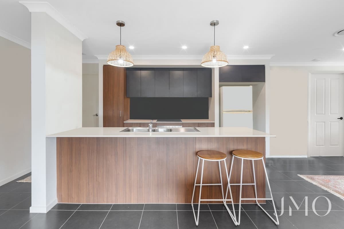 16 Ludlow Crescent, Ormeau Hills, Ormeau Hills - Thumbnail 3
