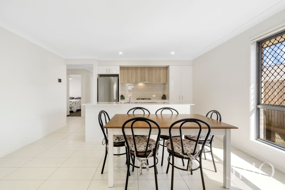 26 Richenda Street, Ormeau Hills, Ormeau Hills - Thumbnail 3
