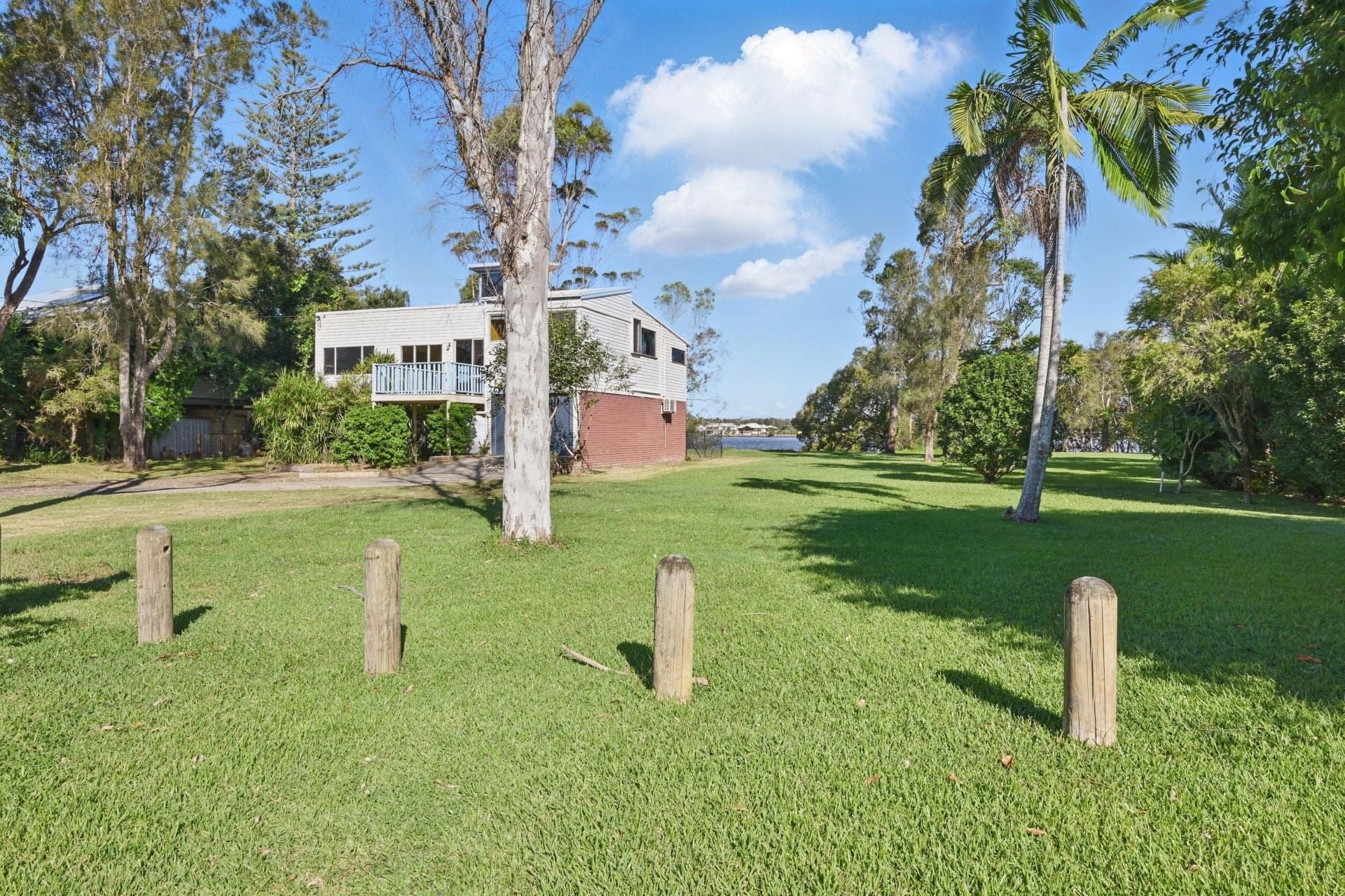 54 Shoreline Drive, North Shore, North Shore - Thumbnail 4