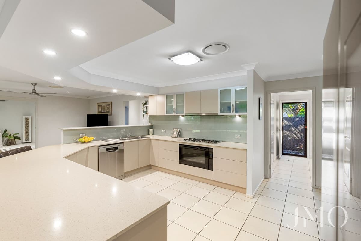 9 Lynbrook Avenue, Ormeau, Ormeau - Thumbnail 3
